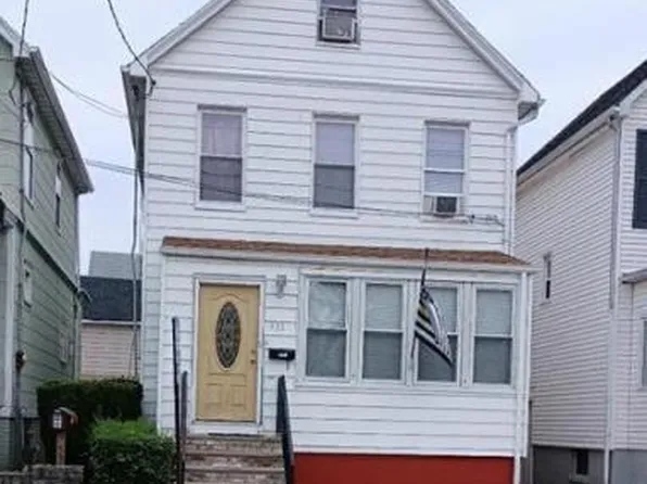 532 Groom St, Perth Amboy, NJ 08861