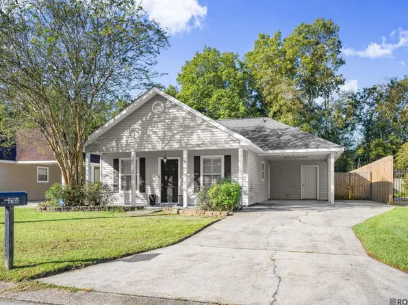 18133 Wood Haven Dr, Prairieville, LA 70769