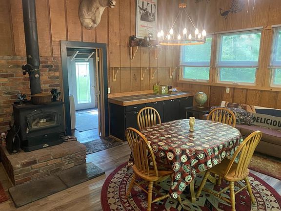 3rd image of 4356 N Pheasant Rd