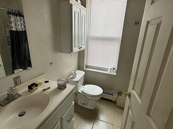 5th image of 624 S Heald St