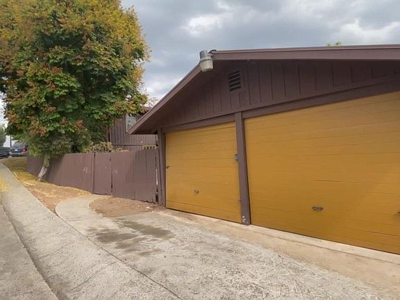 5th image of 382-84 Del Mar Ave