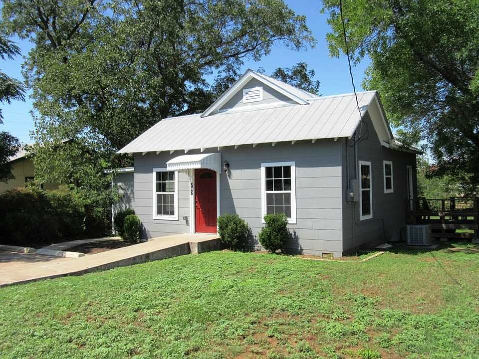 1st image of 207 W Ollie St