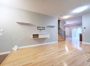 8 Moores Ct, Markham, ON L6B0V6