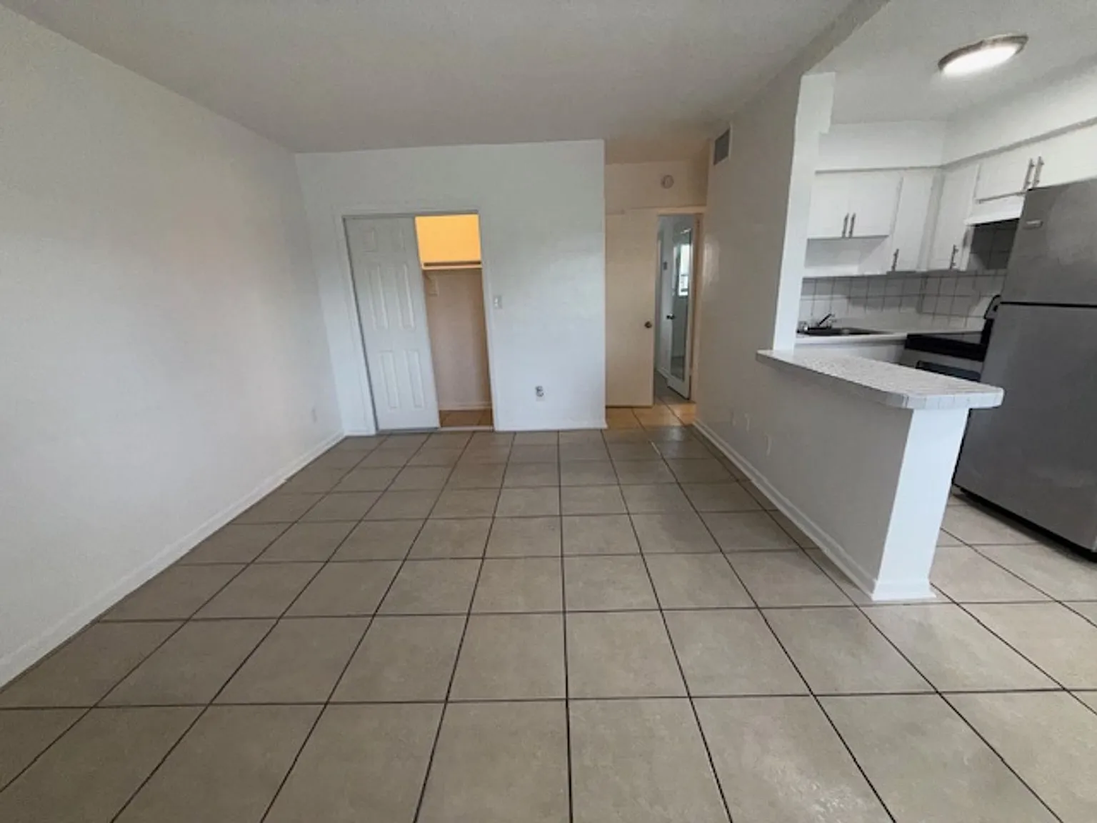 360 SE 12 Avenue Deerfield Beach FL — Photo 2