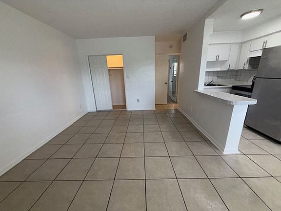 2nd image of 360 SE 12th Ave #3