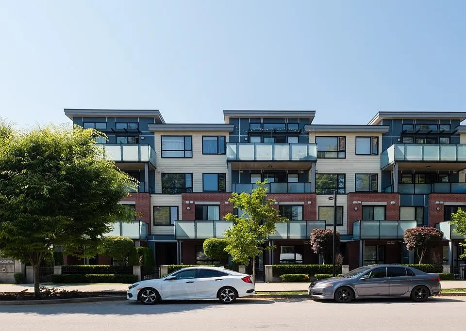 6533 McKay Ave #210