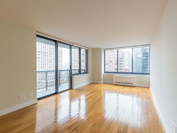 3rd image of 235 W 48th St APT 43M