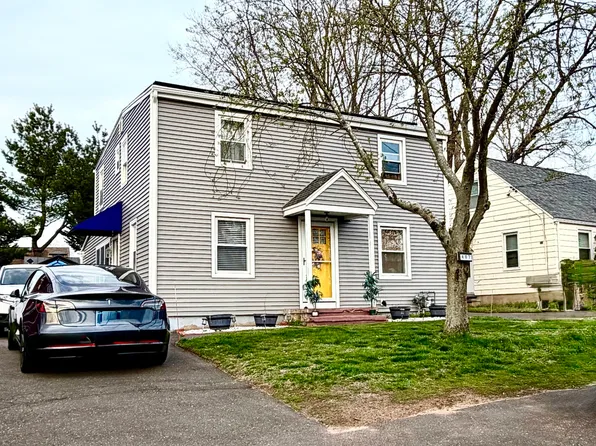 407 Short Beach Road, East Haven, CT 06512