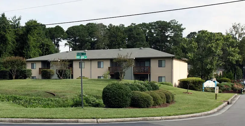 2 bed, 904 sqft, $1,400 — Photo 1