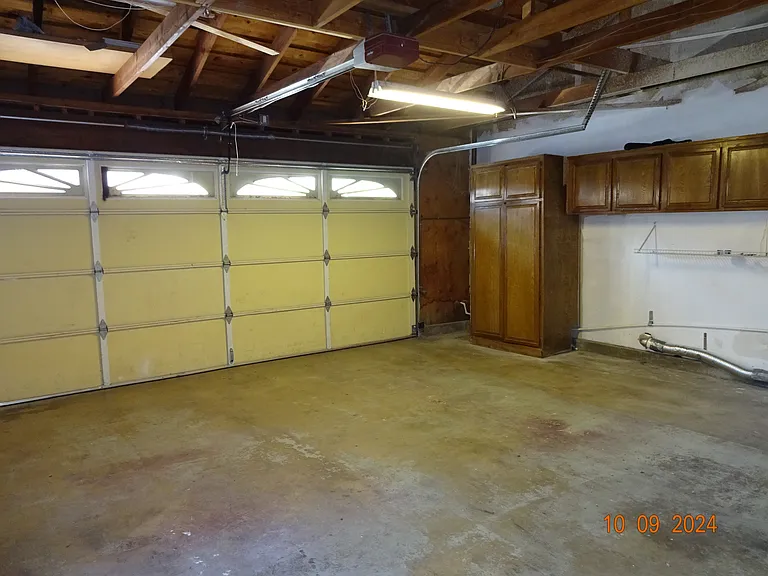 2 Car Garage