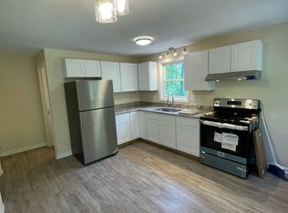 395 Wilbraham St #B, Palmer, MA 01069