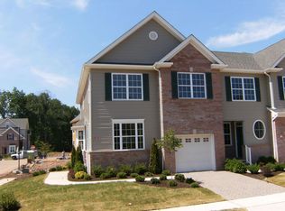 70 Clifford Cir, Somerset, NJ 08873
