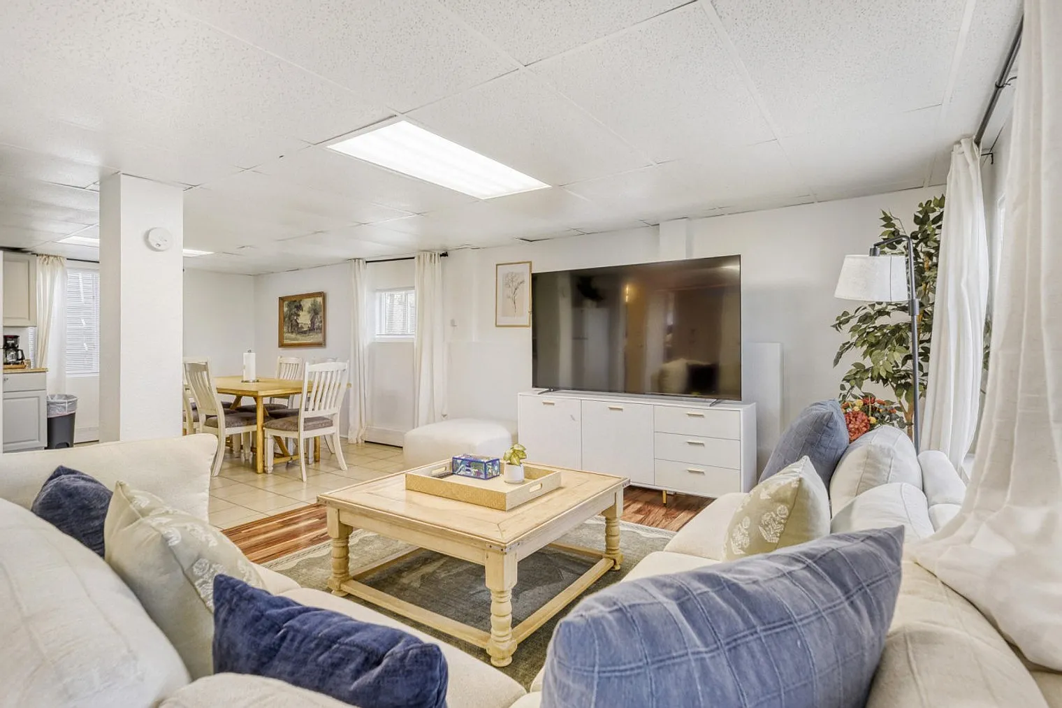 2 bed, 2.0 bath, $4,061 — Photo 1