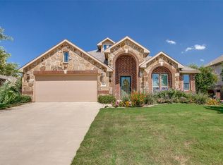 102 Briarstone Dr, Alvarado, TX 76009