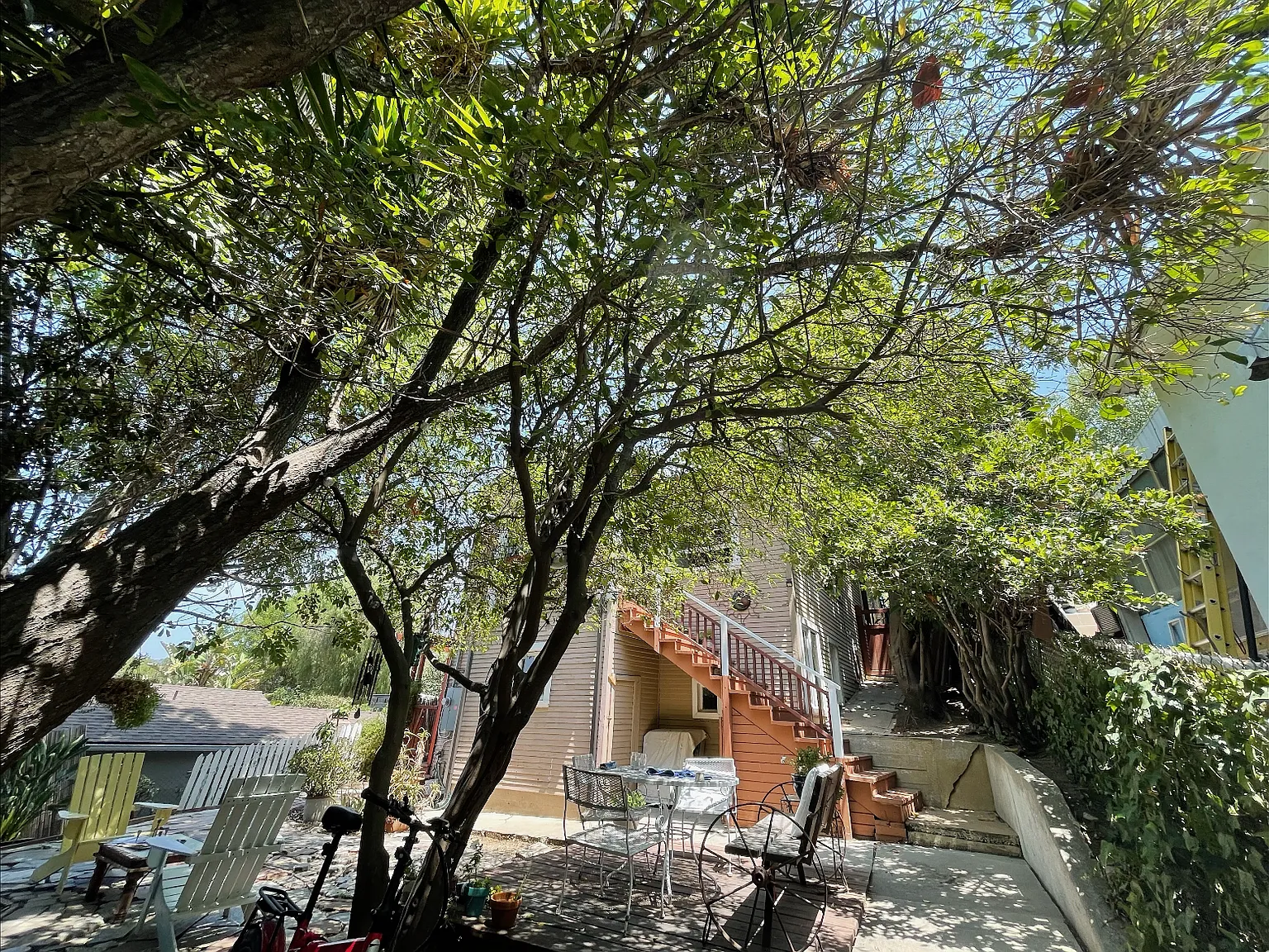 2 bed, 1040 sqft, $3,490 — Photo 1