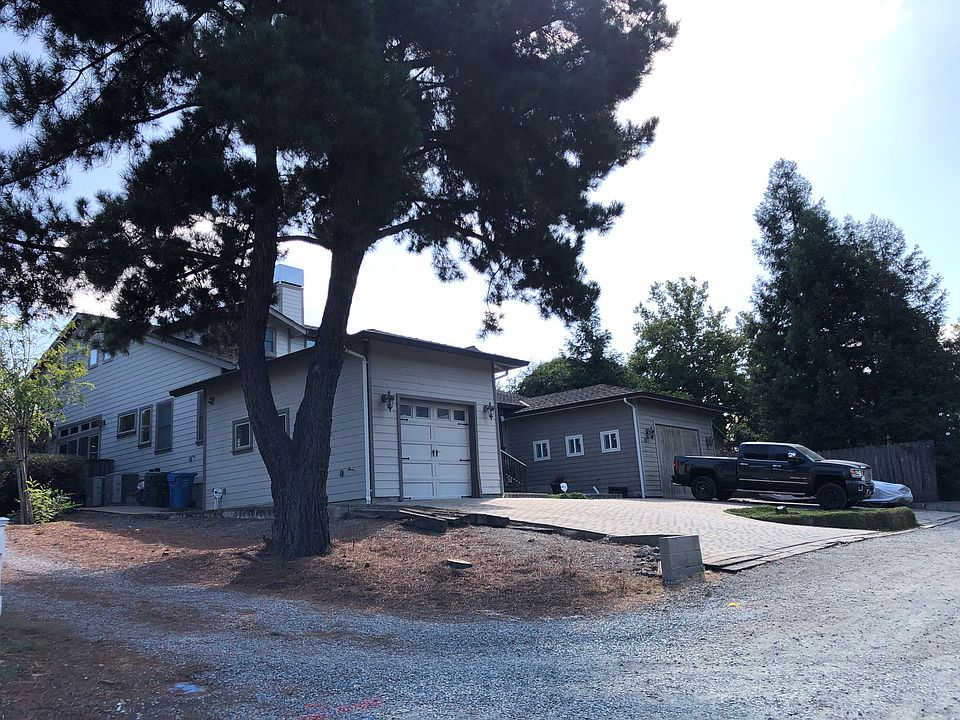 2nd image of 11 Jolie Ln