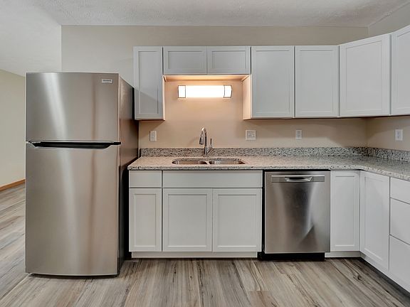 2nd image of 621 N 28th St #2