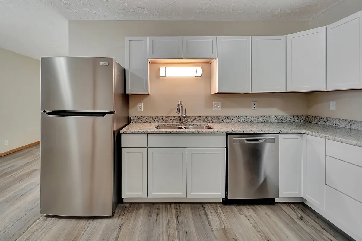 Building Photo - 621 N 28th St #2