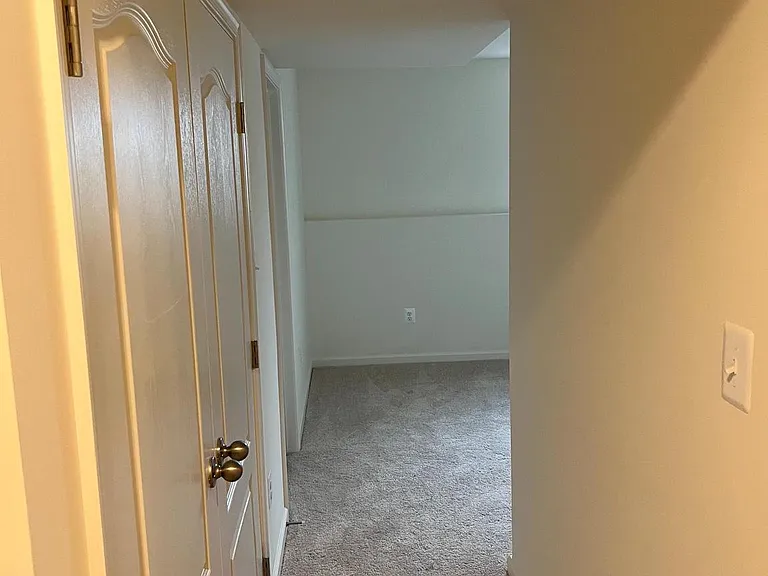 18 Clifton Mnr — Photo 3