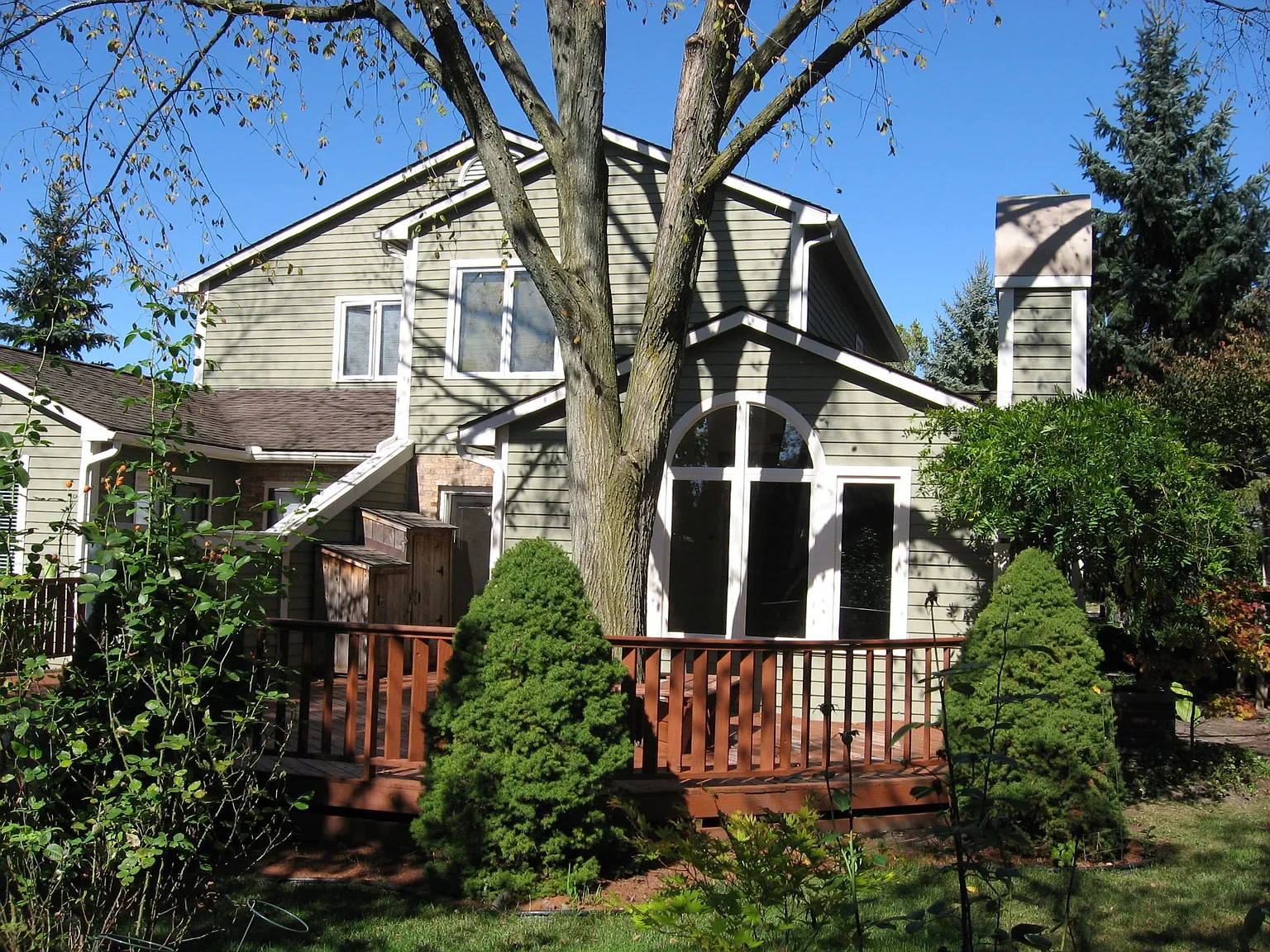 465 Village Oaks Ct photo 1