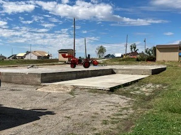 204 SE 6th St, Greenfield, IA 50849