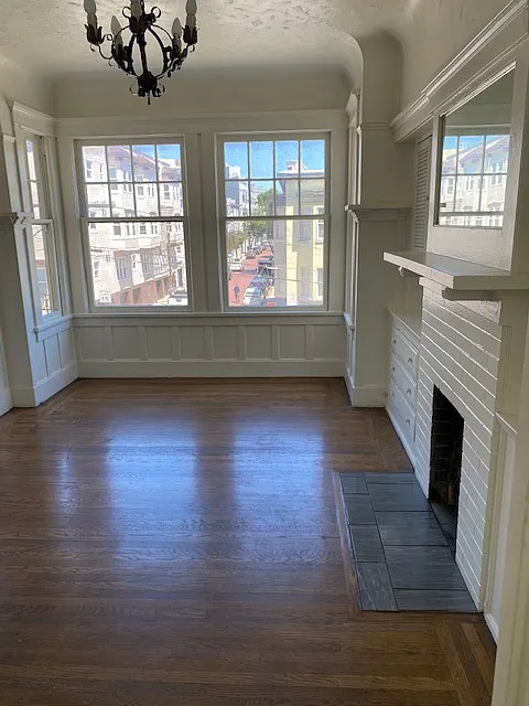 Studio, 400 sqft, $2,700 — Photo 2