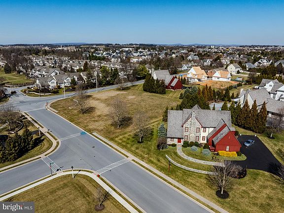 5th image of 902 Bent Creek Dr