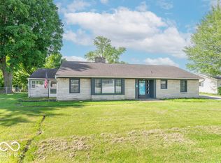 37 Saint Clair St, Mooresville, IN
