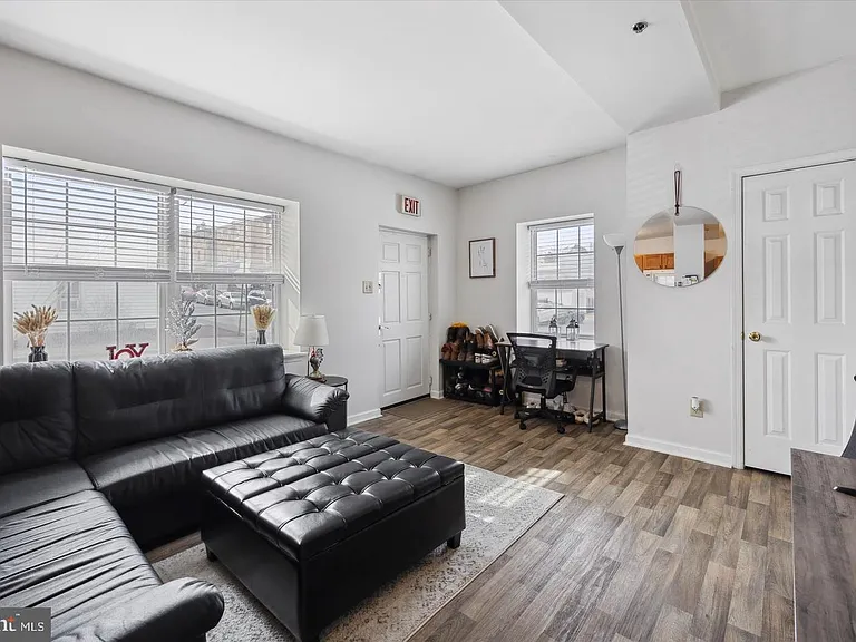 301 N Darlington St #A — Photo 2