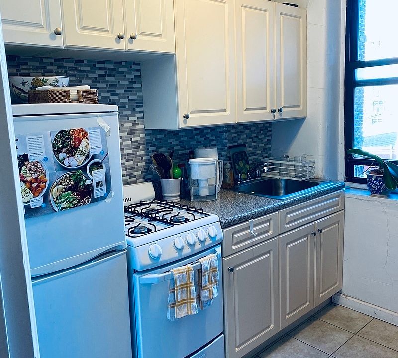 1st image of 28-25 33rd St #C3