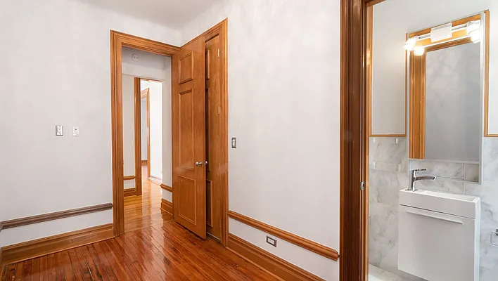 Rented by WAM Partners - William Moses Co. | media 34