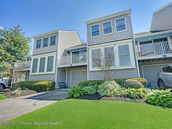 2nd image of 845 Arnold Ave Unit 15