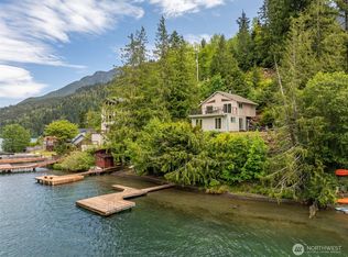 49 Sunny Point Ln, Port Angeles, WA 98363