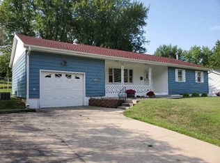328 E Main St, West Union, IA 52175