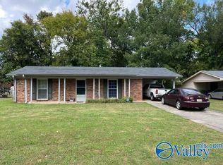 2907 Berkshire Dr SW, Huntsville, AL 35805
