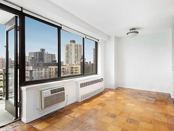 3rd image of 372 Central Park W APT 20W