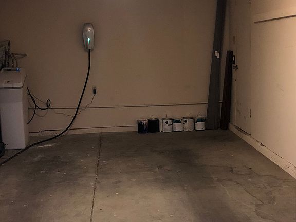 4th image of 7017 Sylvan Oak Dr