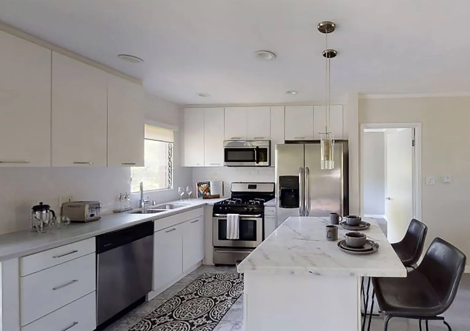 The Biarritz Apartments — Photo 1