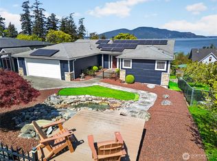 3512 W 2nd St, Anacortes, WA 98221