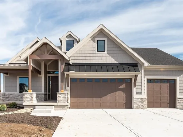 18609 Reinhardt St, Overland Park, KS 66085