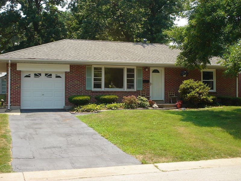 1st image of 706 Boschert Dr