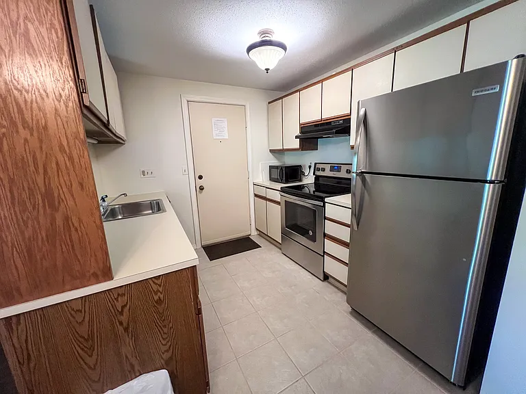 The Highlands Apartments — Photo 7