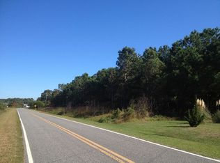 141 W Mobile Rd, Harbinger, NC 27941