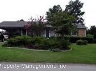 1933 Shiloh Dr, Fayetteville, NC 28304