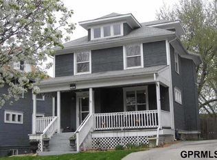 919 S 36th St, Omaha, NE 68105