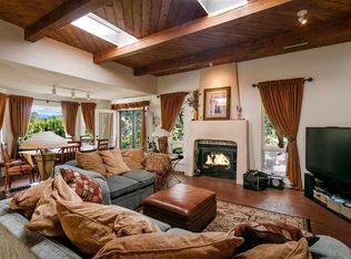 690 Callecita Jicarilla, Santa Fe, NM 87505