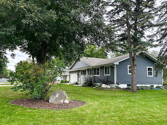 2nd image of 4095 Cavell Ave N