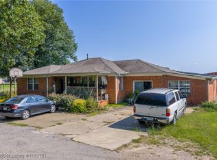 829 W Line St, Dyer, AR 72935