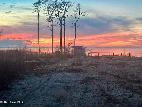 4th image of 980 Crow Hill Road