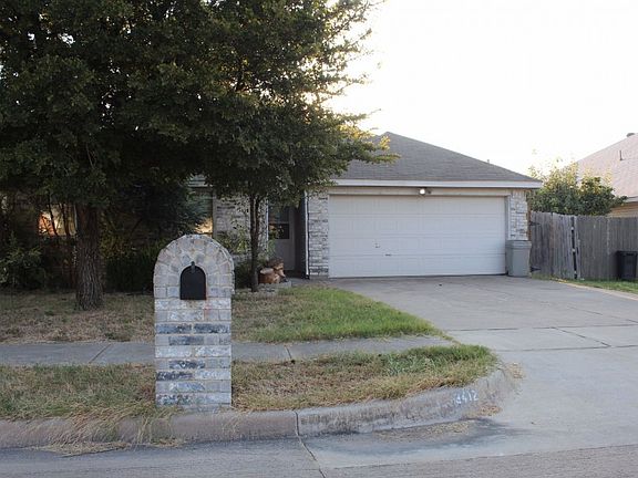 3rd image of 3412 Tommy Hays Dr